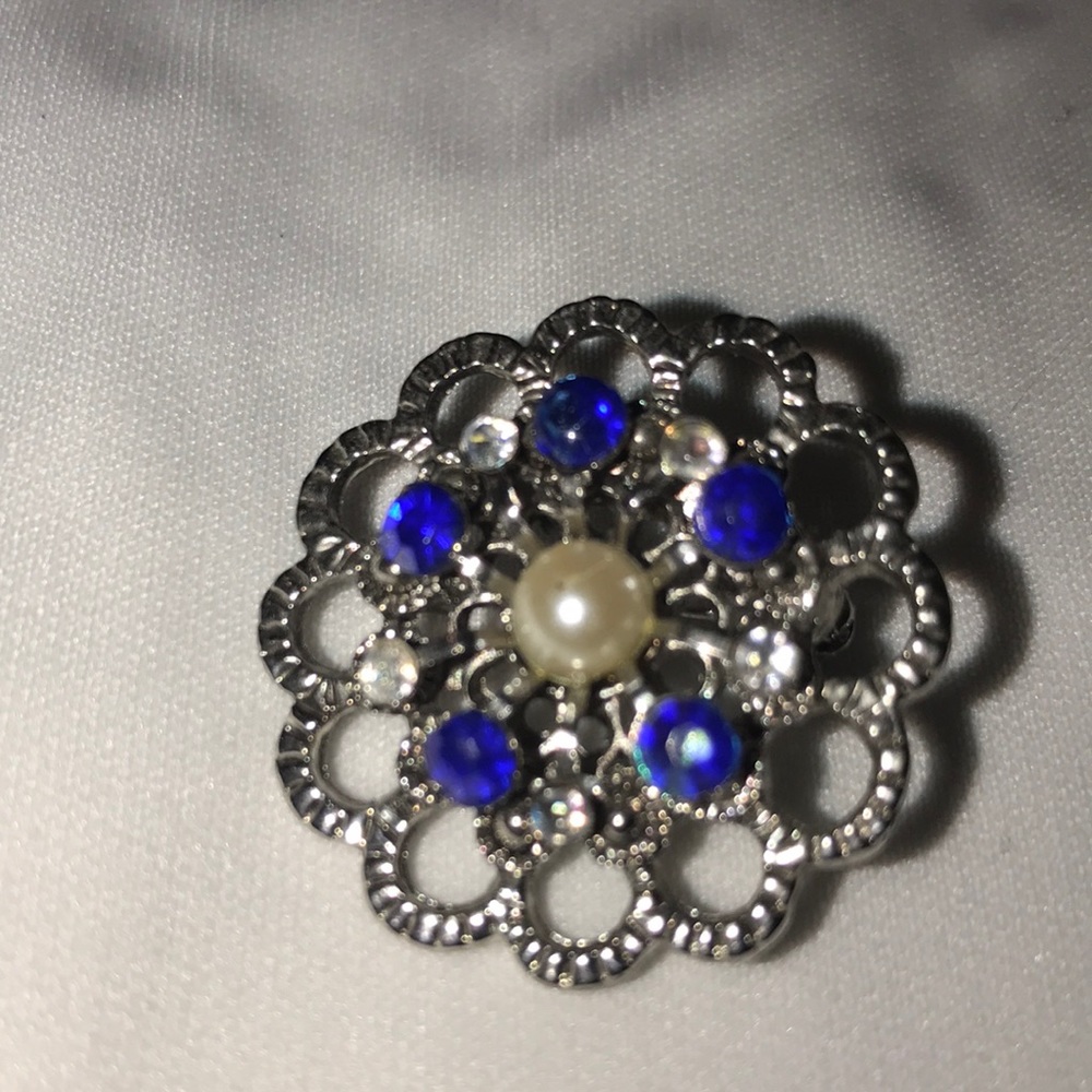 Pin